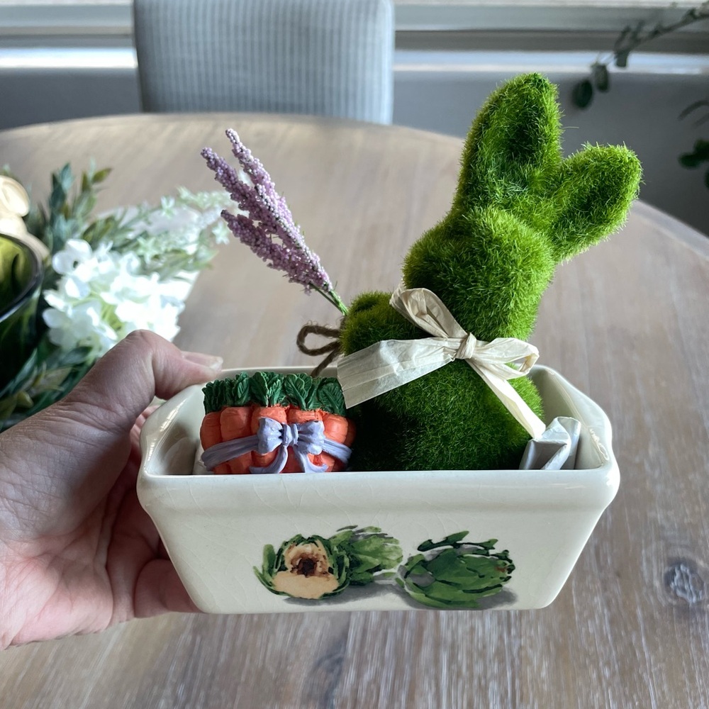Small Easter Vignette
